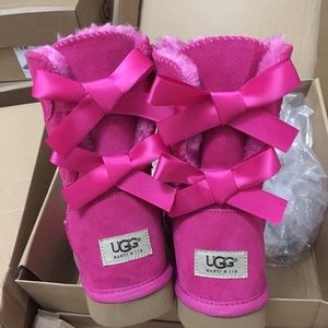 Women’s uggs size 7